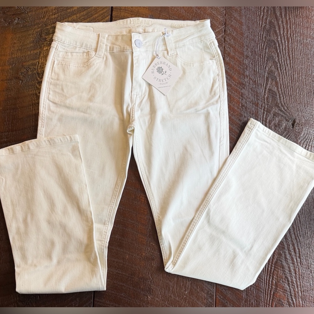 NWT Rubberband Stretch White Slim Straight Jeans Size 32 High Rise Stretch Denim